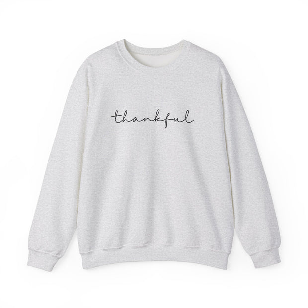 Dainty Thankful Women's Graphic Sweatshirt